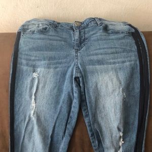 Democracy step hem jeans size 6